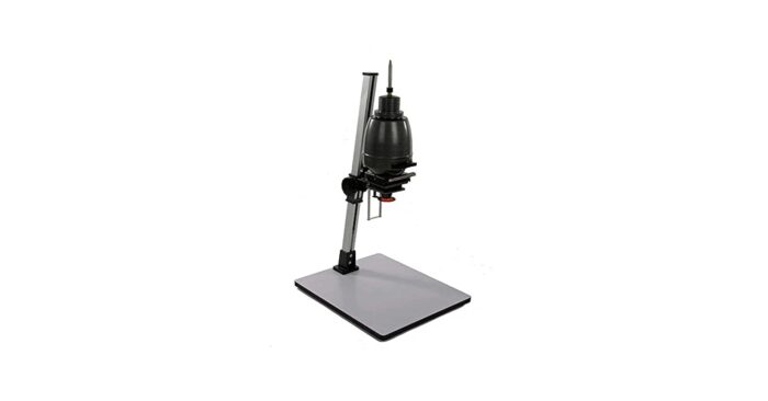 Paterson UK B/W Enlarger for format upto 6x6cm also covers 35mm format with 50mm Lens & Lamp