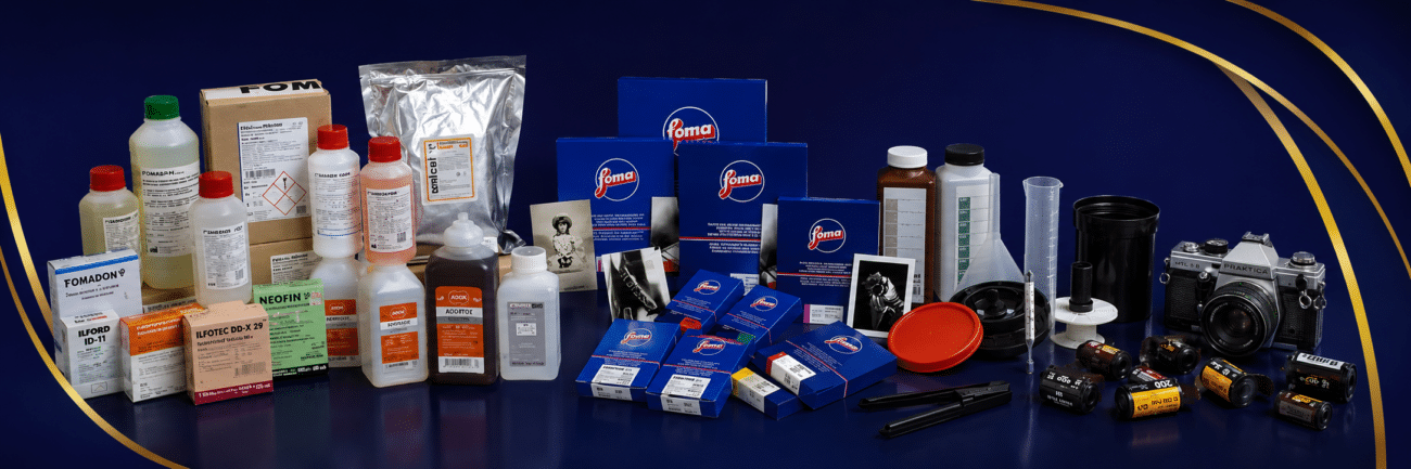 Analog Photo Goods Dealers offering professional analog photography equipment